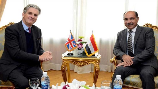 التقي الفريق يونس المصري وزير الطيران المدني السيد جيفرى آدامز سفير المملكة المتحدة البريطانية