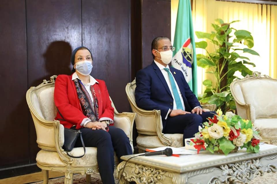 وزيرة البيئة ومحافظ الفيوم يفتتحان أول نموذج فى مصر لتحويل المخلفات لطاقة