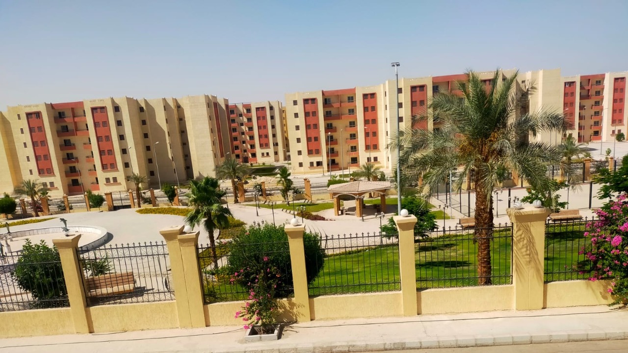 وزير الإسكان يتابع الموقف التنفيذي لمشروعات طرق ومرافق بمدينة طيبة الجديدة بالأقصر