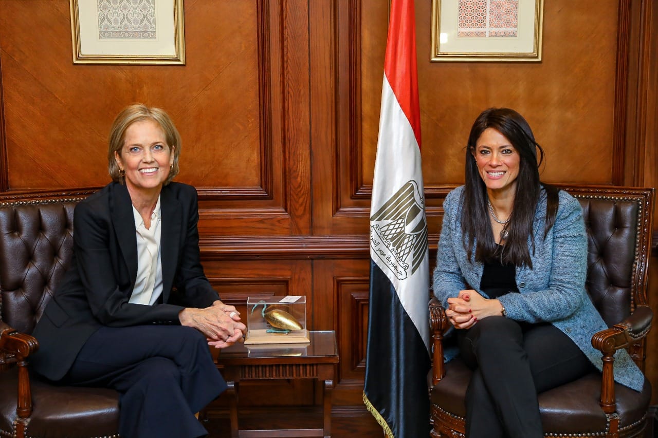 وزيرة التعاون الدولي تبحث تحفيز استثمارات الشركات النرويجية في مصر