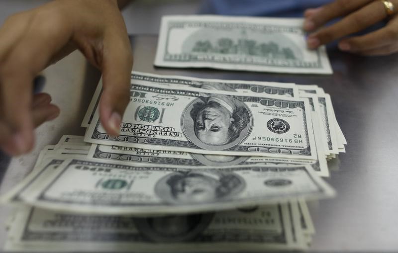 مؤشر الدولار يتراجع بقيمة 0.91% عقب اجتماع «الفيدرالي».. و 0.68% ارتفاعًا لليورو