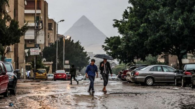أمطار على القاهرة وهذه المناطق.. «الأرصاد» تنصح بتوخي الحذر غدًا الخميس