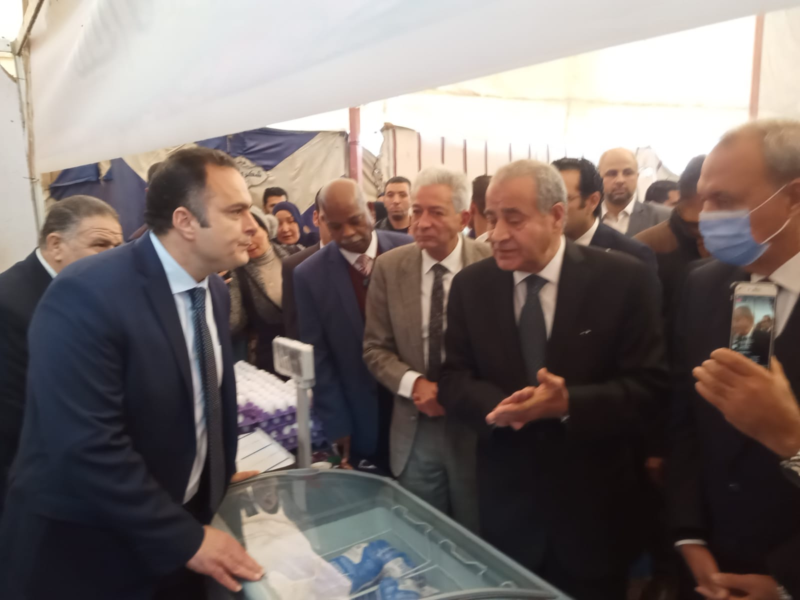 وزير التموين يفتتح معرض أهلا رمضان بشبرا الخيمة بتخفيضات تصل إلى 30%