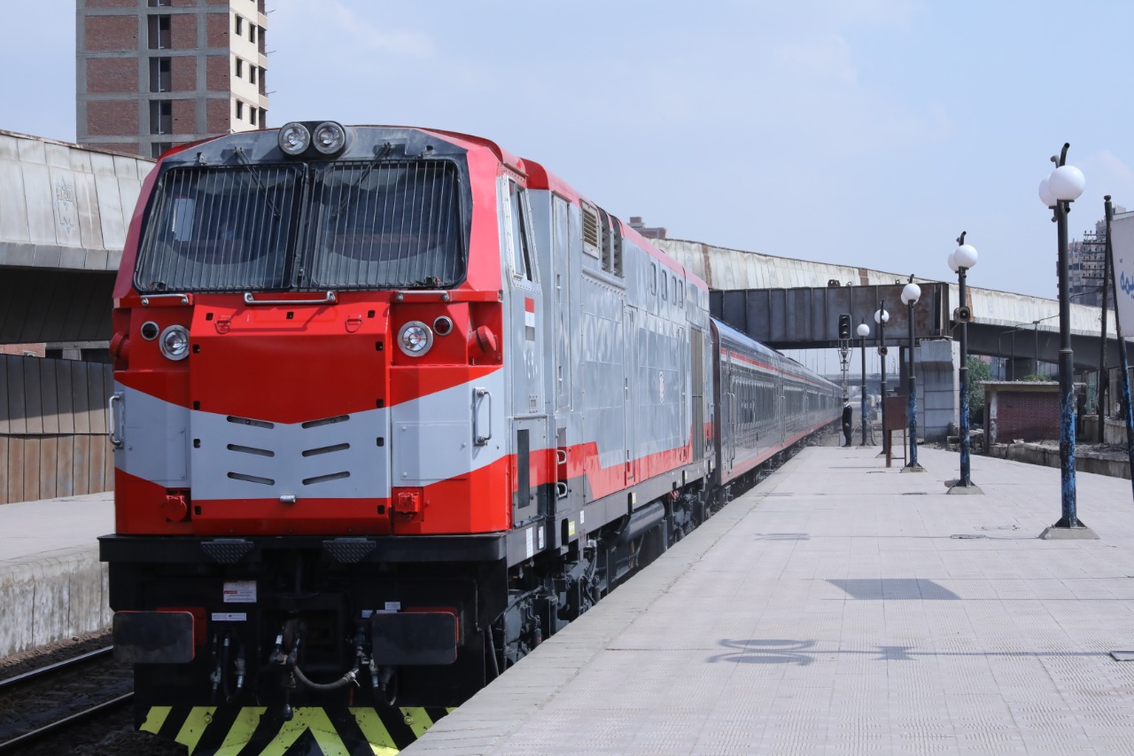 «السكة الحديد» تدفع بقطارات إضافية بمناسبة إجازة نصف العام الدراسي