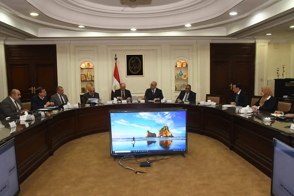 وزير الإسكان ومحافظ القاهرة يستعرضان إجراءات تخصيص الوحدات بـ«منطقة مثلث ماسبيرو»