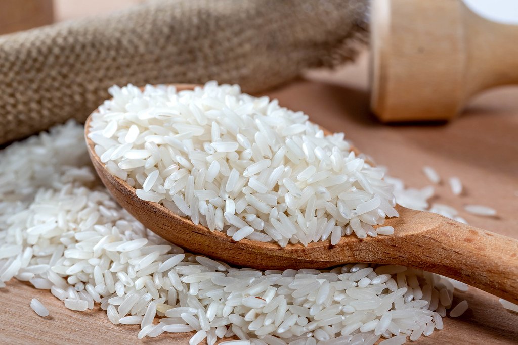 الحكومة تلغي قرار تسعير الأرز الأبيض بدءًا من هذا الموعد