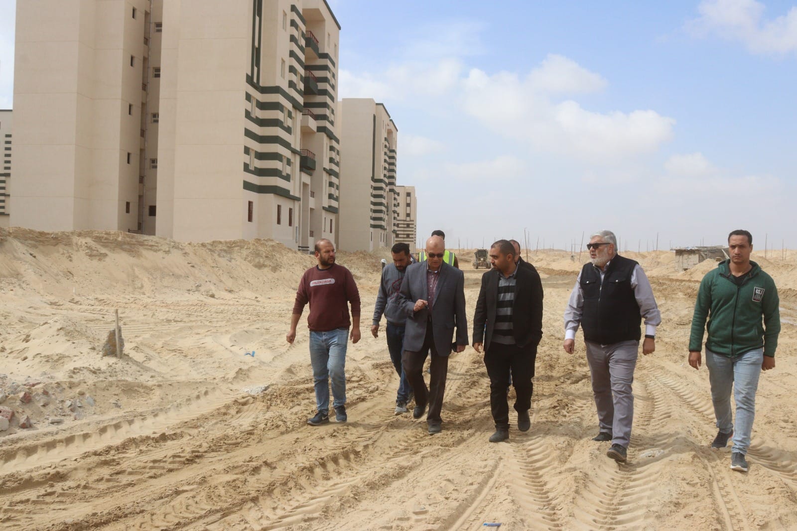 وزير الإسكان يتابع معدلات تنفيذ المشروعات بالمدن الجديدة خلال شهر رمضان