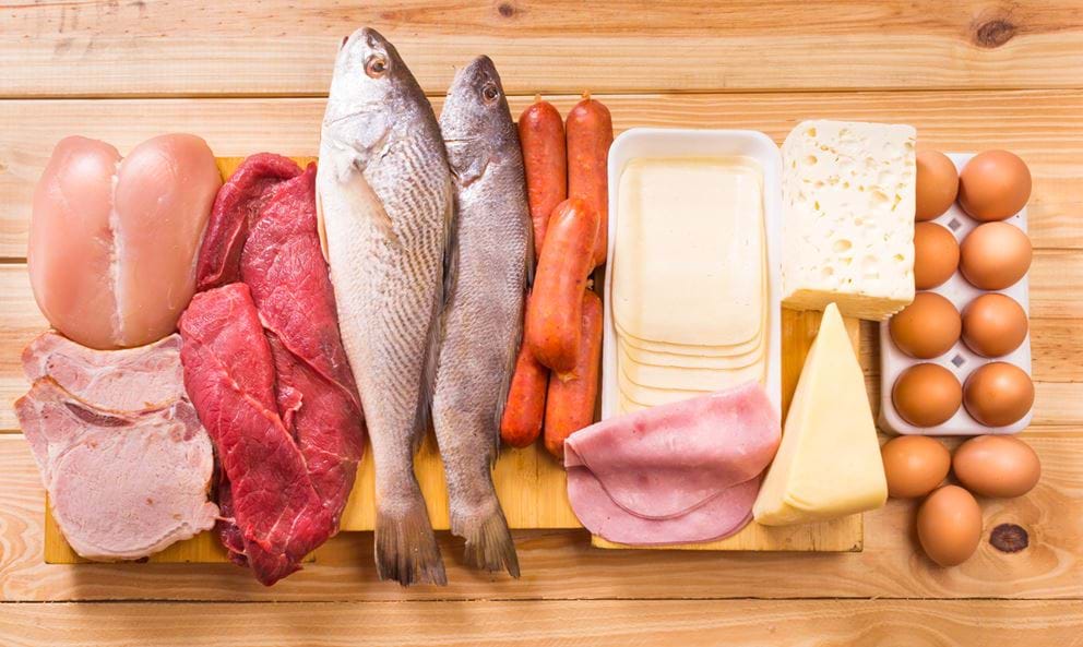 اللحوم والأسماك والألبان يرفعون التضخم السنوي لـ33.9% خلال مارس 2023