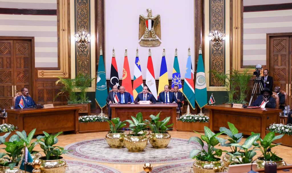 أكد رئيس جمهورية مصر العربي،الرئيس عبد الفتاح السيسي،على استمرار الأزمة الراهنة في السودان يزيد عدد النازحين إلى دول الجوار.