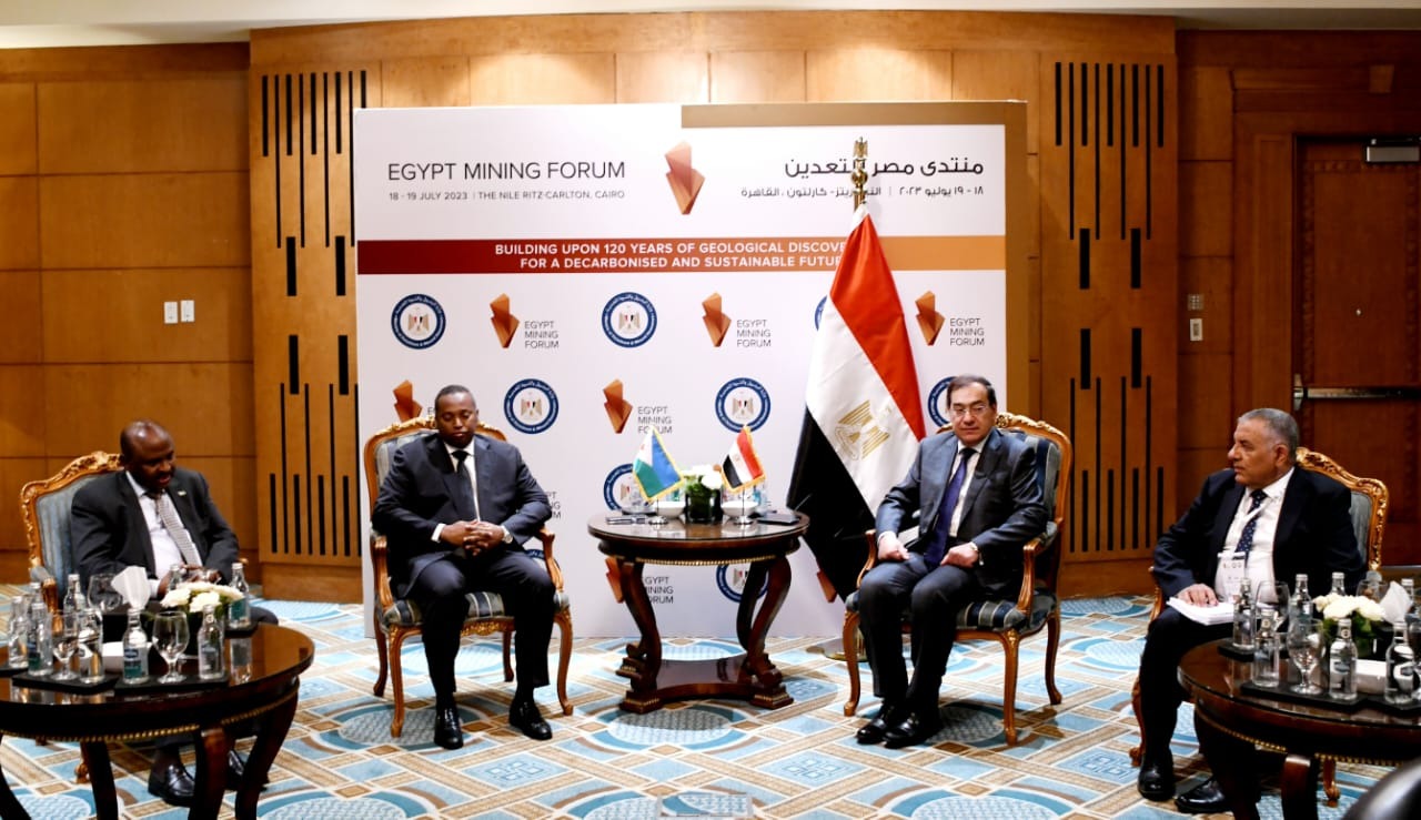 مصر تبحث مع جيبوتي التعاون المشترك فى الأنشطة البترولية والتعدينية