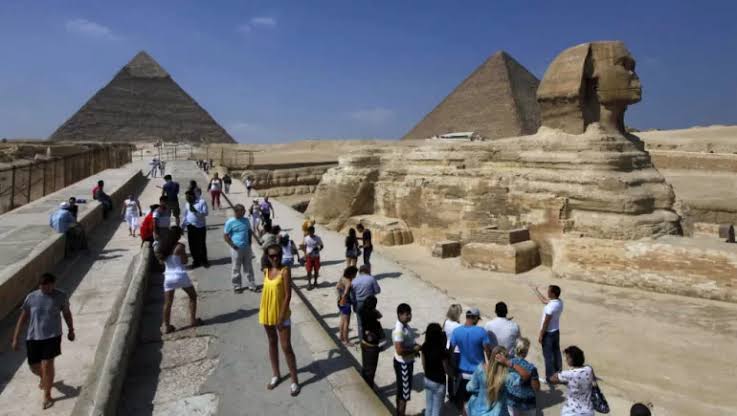 «فيتش» تتوقع ارتفاع عائدات السياحة في مصر إلى 17.4 مليار دولار في 2027
