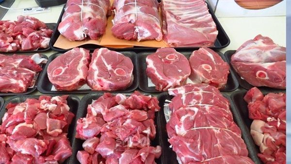 تراجعت لـ280 جنيهًا.. لماذا انخفضت أسعار اللحوم في السوق المحلية؟