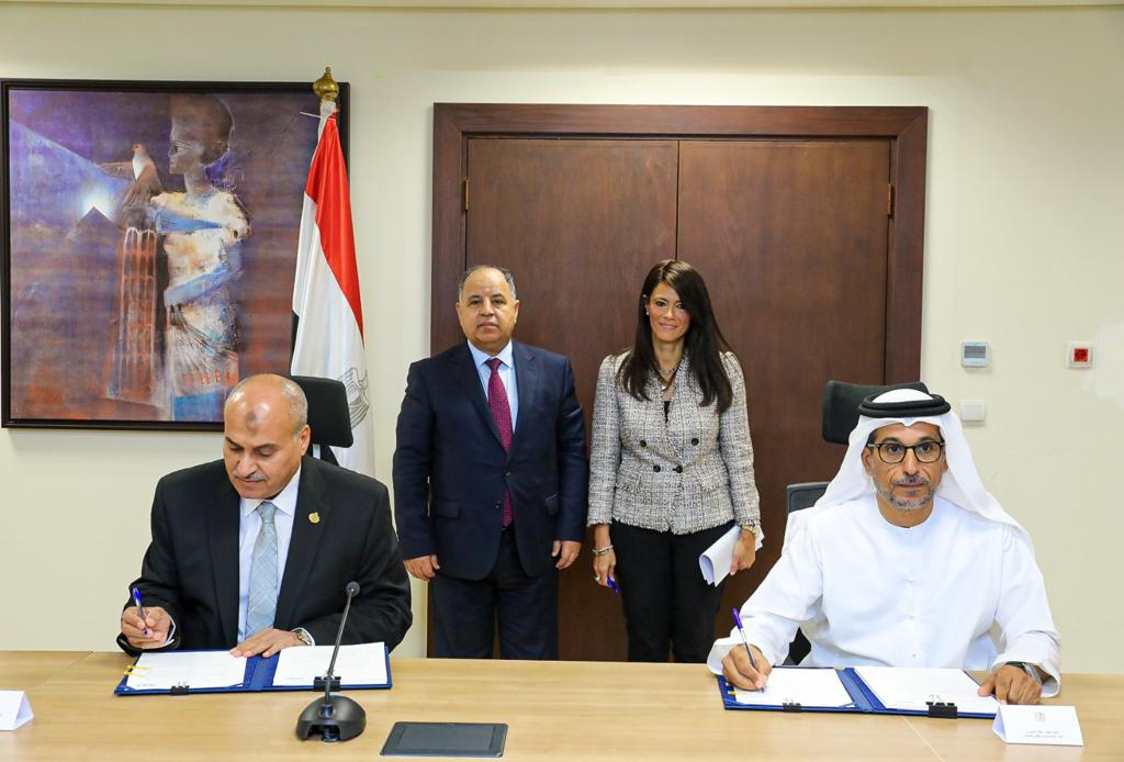 مصر والإمارات توقعان اتفاقية لتمويل واردات القمح بقيمة 500 مليون دولار لمدة 5 سنوات