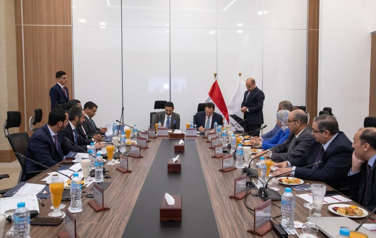 مصر توقع بروتوكول تعاون مع «تريندز» الإماراتي لتعزيز العمل البحثي والمعرفي
