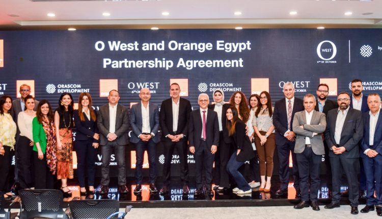 أوراسكوم للتنمية توقع اتفاقية تعاون مع أورانج مصر لمدة 10 سنوات
