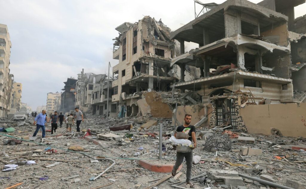 الجيش الإسرائيلي: لا توجد دعوة رسمية لتوجيه سكان غزة إلى الأراضي المصرية