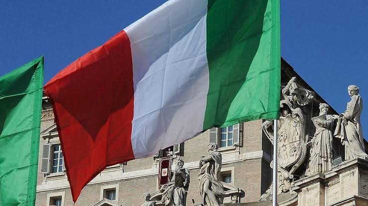 إيطاليا تعلن إرسال مستشفى عائم بطاقم مكون من 170 فردًا إلى غزة