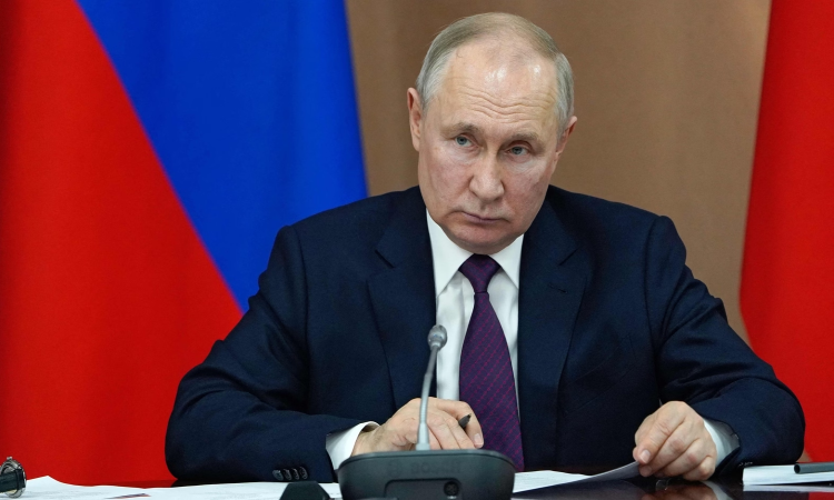 «الكرملين»: بوتين لم يعلن ترشحه لولاية رئاسية جديدة