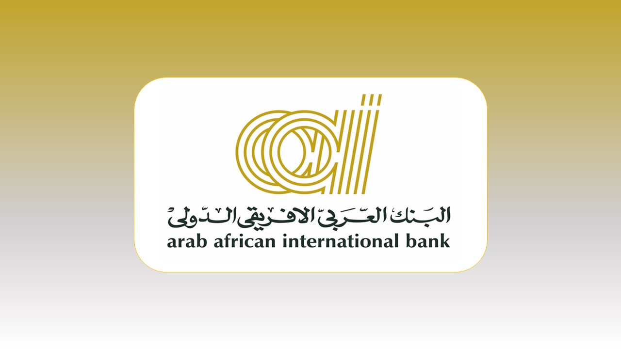 كم تدفع فائدة عند التقسيط من بطاقات البنك العربي الأفريقي الدولي؟