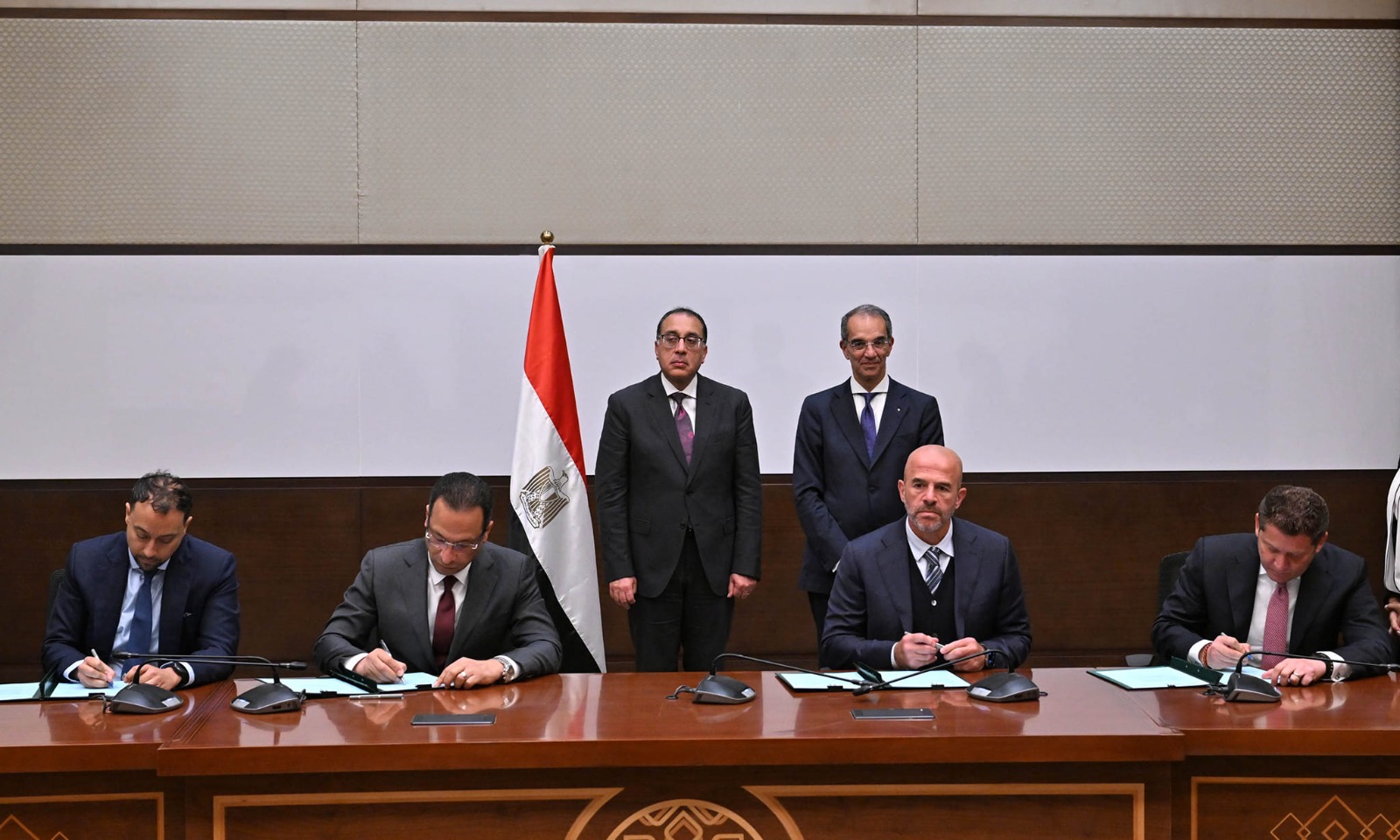 توقيع مذكرة تفاهم بشأن مركز للبيانات الخضراء في مصر بحوالي 200 ميجاوات طاقة كهربائية