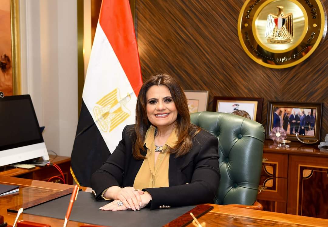«الداخلية» توافق على تجديد جوازات السفر المنتهية للمصريين في الكويت
