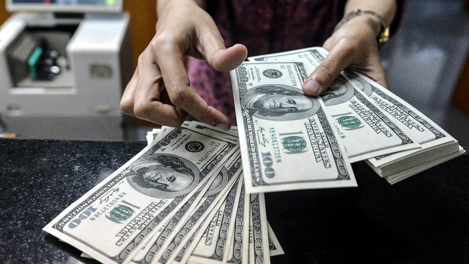 أسعار الدولار الأمريكي مقابل الجنيه المصري اليوم 28 فبراير