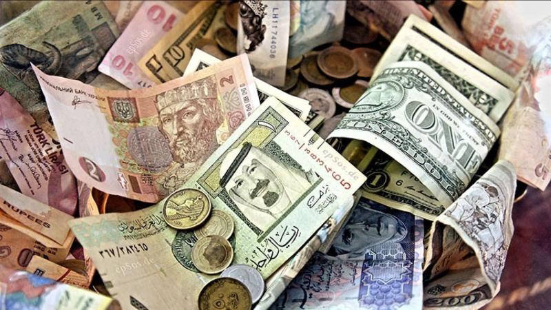 أسعار العملات العربية والأجنبية مع بداية عمل البنوك اليوم الأحد
