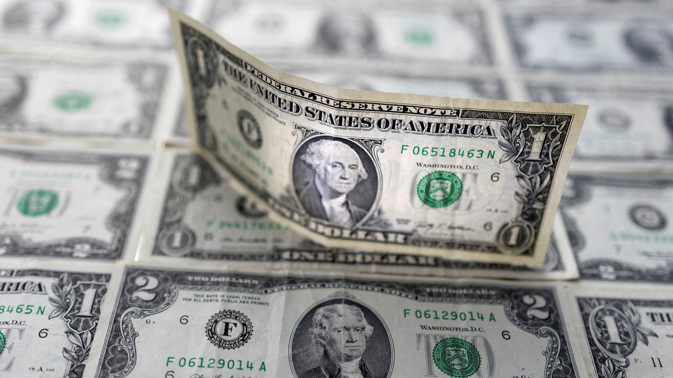 أسعار الدولار الأمريكي مقابل الجنيه ببداية تعاملات اليوم الإثنين 18 مارس