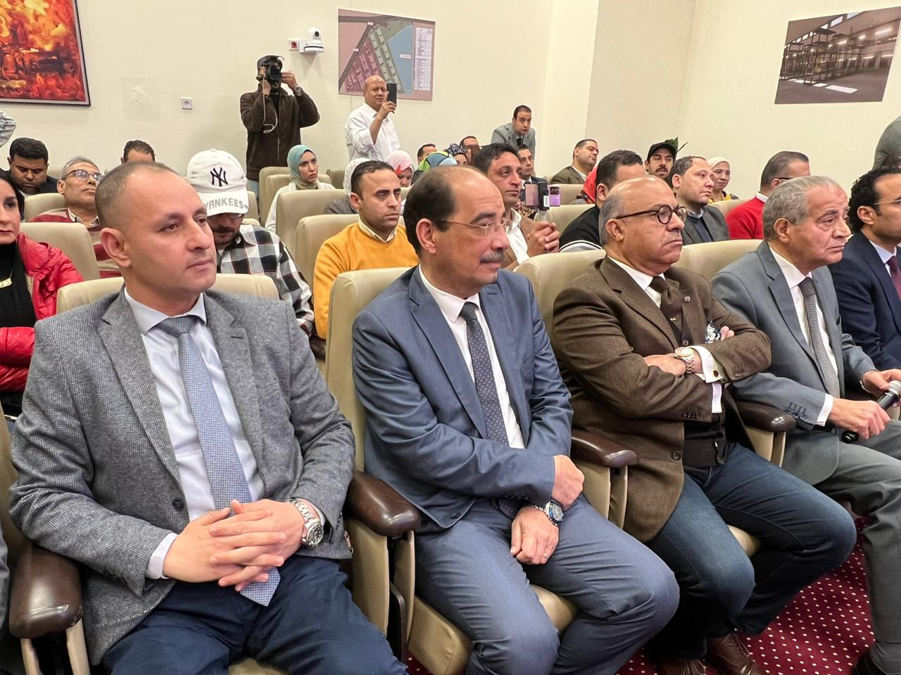 مساعد أول وزير التموين: قاعدة بيانات موحدة لأول مرة للسجل التجاري المصري