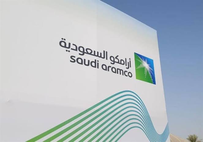 أرامكو السعودية تعتزم خفض إمدادات الخام العربي الثقيل لآسيا في أبريل
